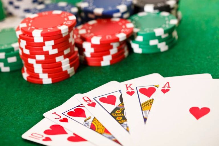 Top Những Hand Poker Mạnh Cần Biết Để Cược